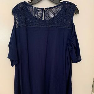 NWT Avenue Plus 18/20 Cold Shoulder SS, Navy Top